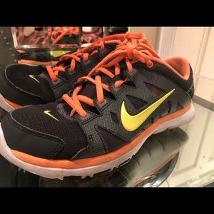 Women’s Nike shoes.